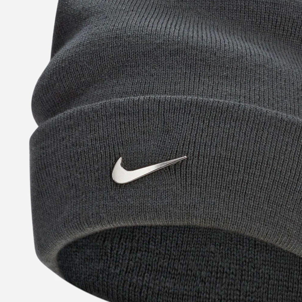 Nike - Peak beanie - Anthracite - Metallic Silver – Image 4