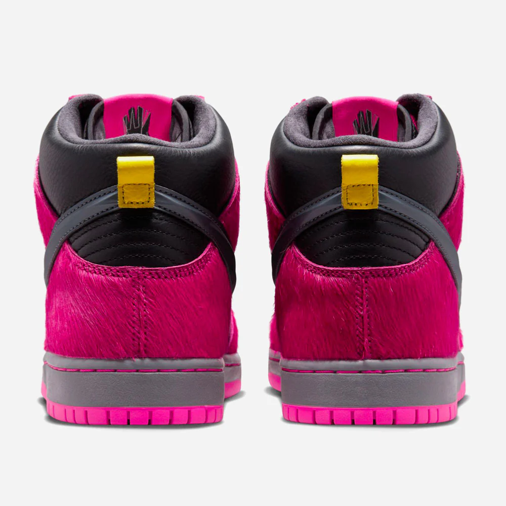 NIKE SB - DUNK HIGH X RUN THE JEWELS - Active Pink-Black-Metallic Gold – Image 7