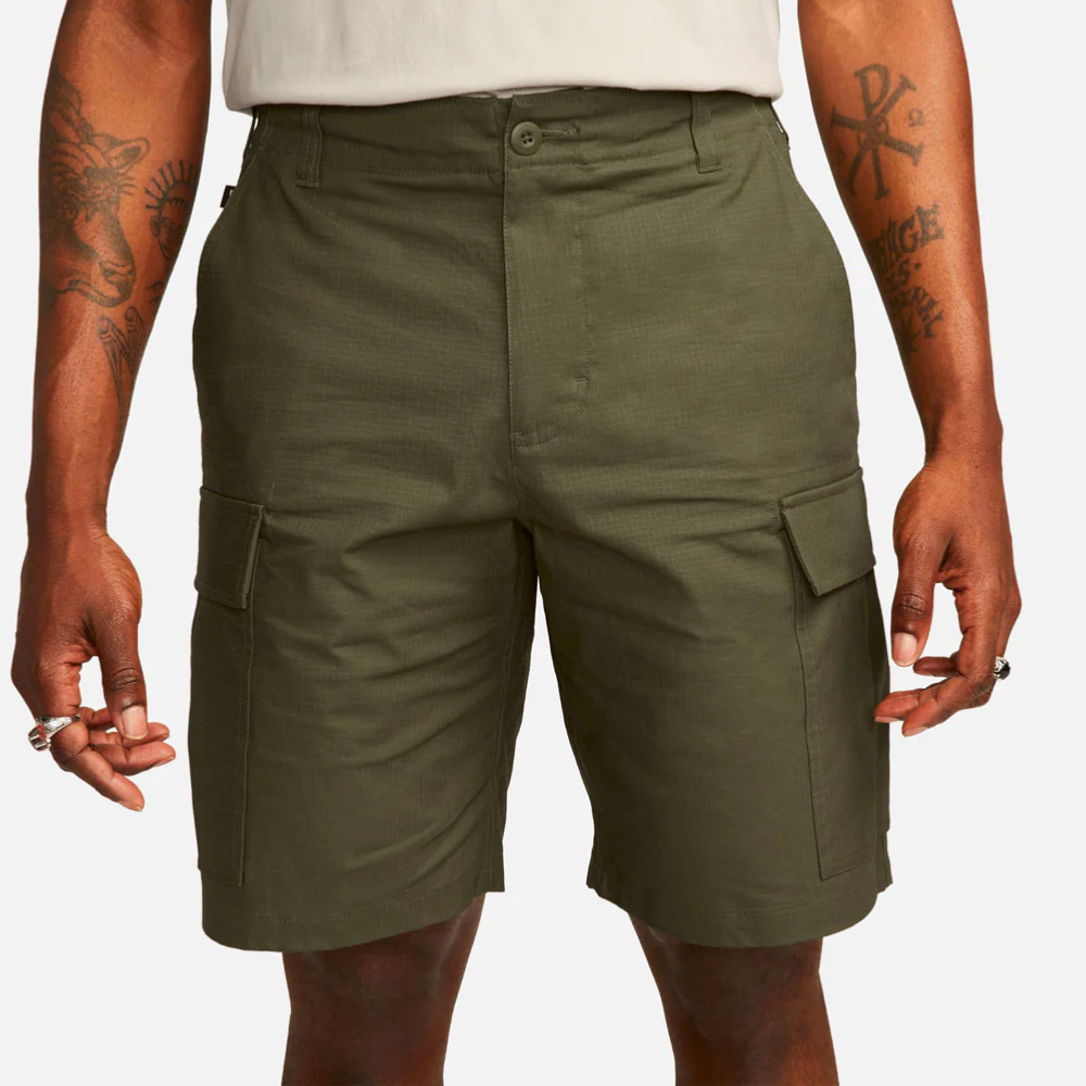 NIKE SB - KEARNY CARGO SHORT - Medium Olive – Image 5