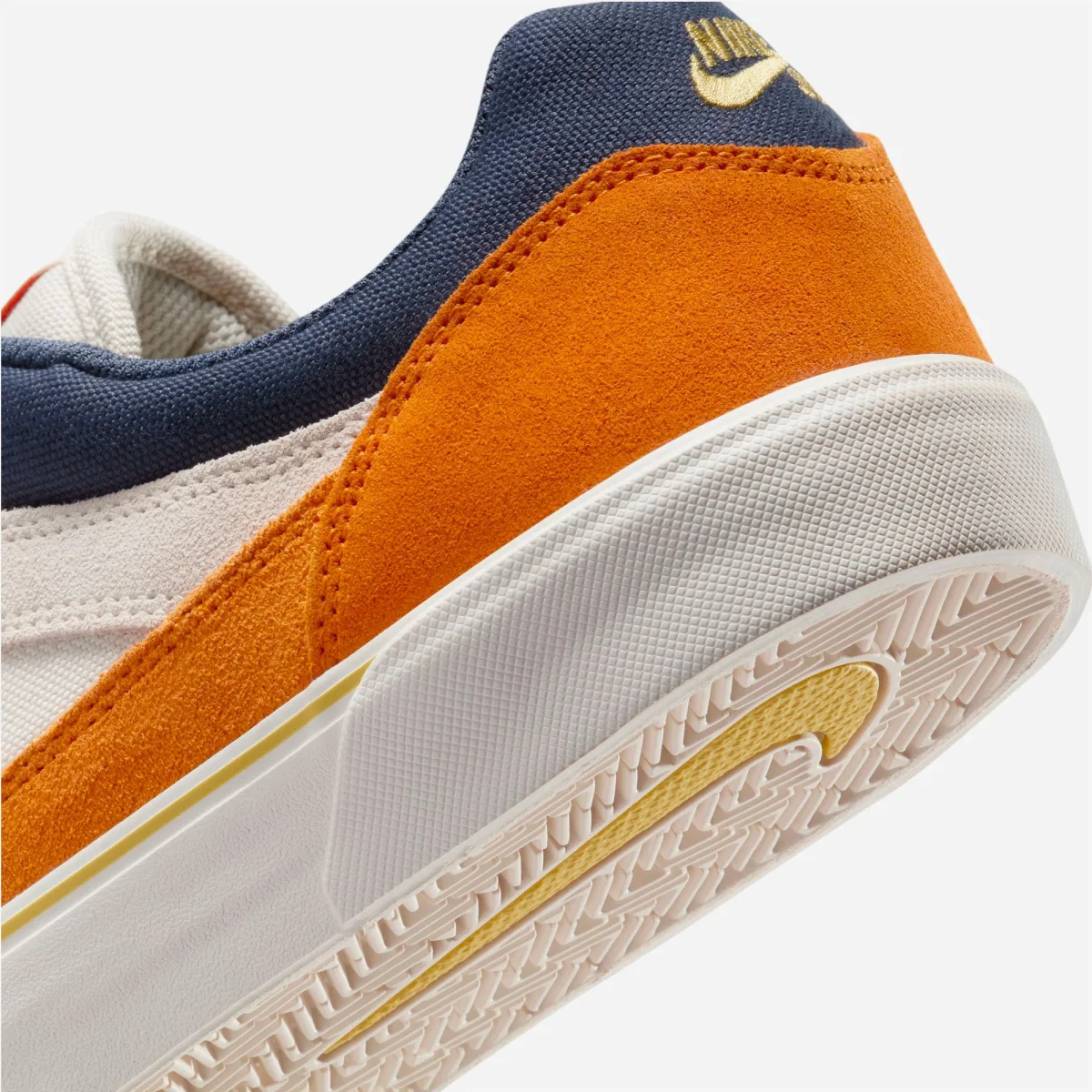 Nike Sb - Malor - Light Orewood Brown / Thunder Blue – Image 8