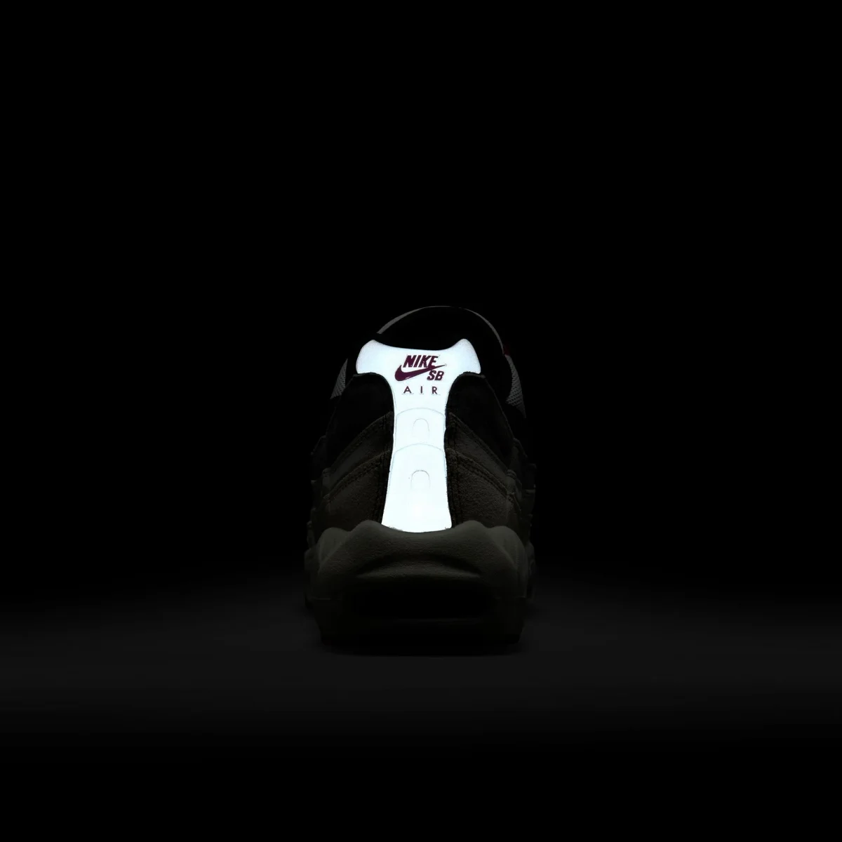 Nike SB - Air Max 95 - Summit White and Cactus Flower – Image 7