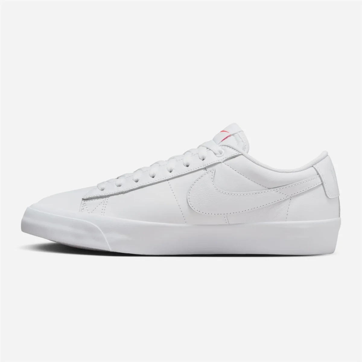 Nike SB - Blazer Low Pro GT ISO - White / White-White-White – Image 4