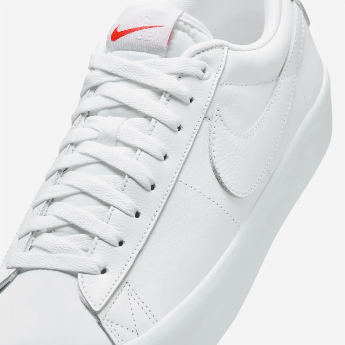Nike SB - Blazer Low Pro GT ISO - White / White-White-White – Image 8