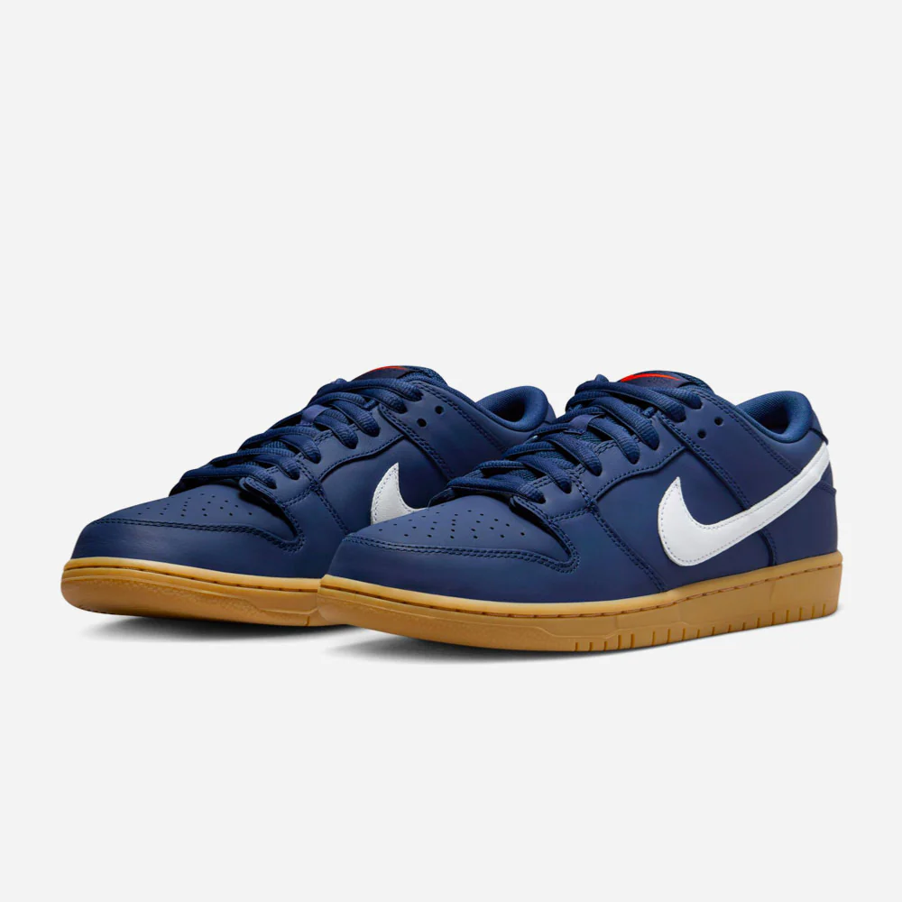 NIKE SB - DUNK LOW PRO ISO - Navy White Navy Gum Light Brown – Image 3