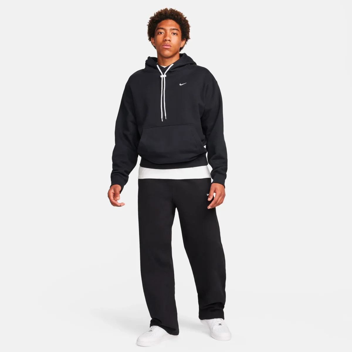 Nike - Solo Swoosh Men's Open Hem Brushed Back Fleece Pants - Black – Image 6