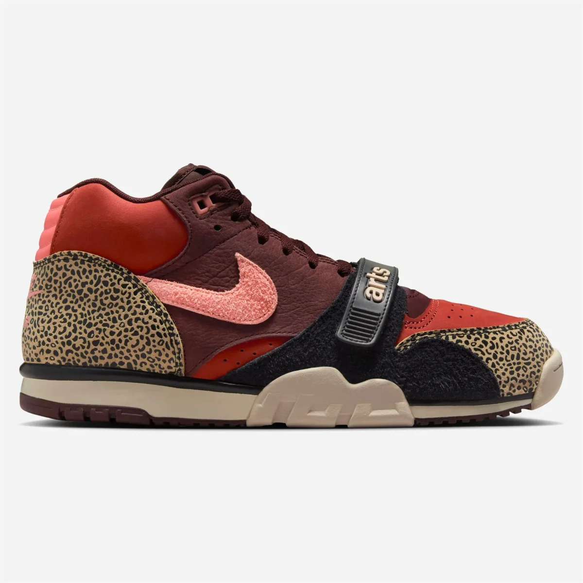 Nike SB - Air Trainer 1 - Limestone Pink Quartz Earth – Image 2