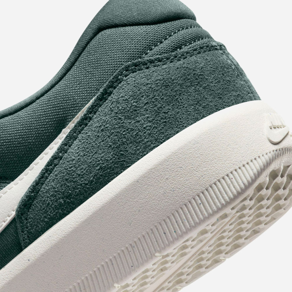 Nike SB - Force 58 - Vintage Green / Sail - Vintage Green - Sail – Image 9