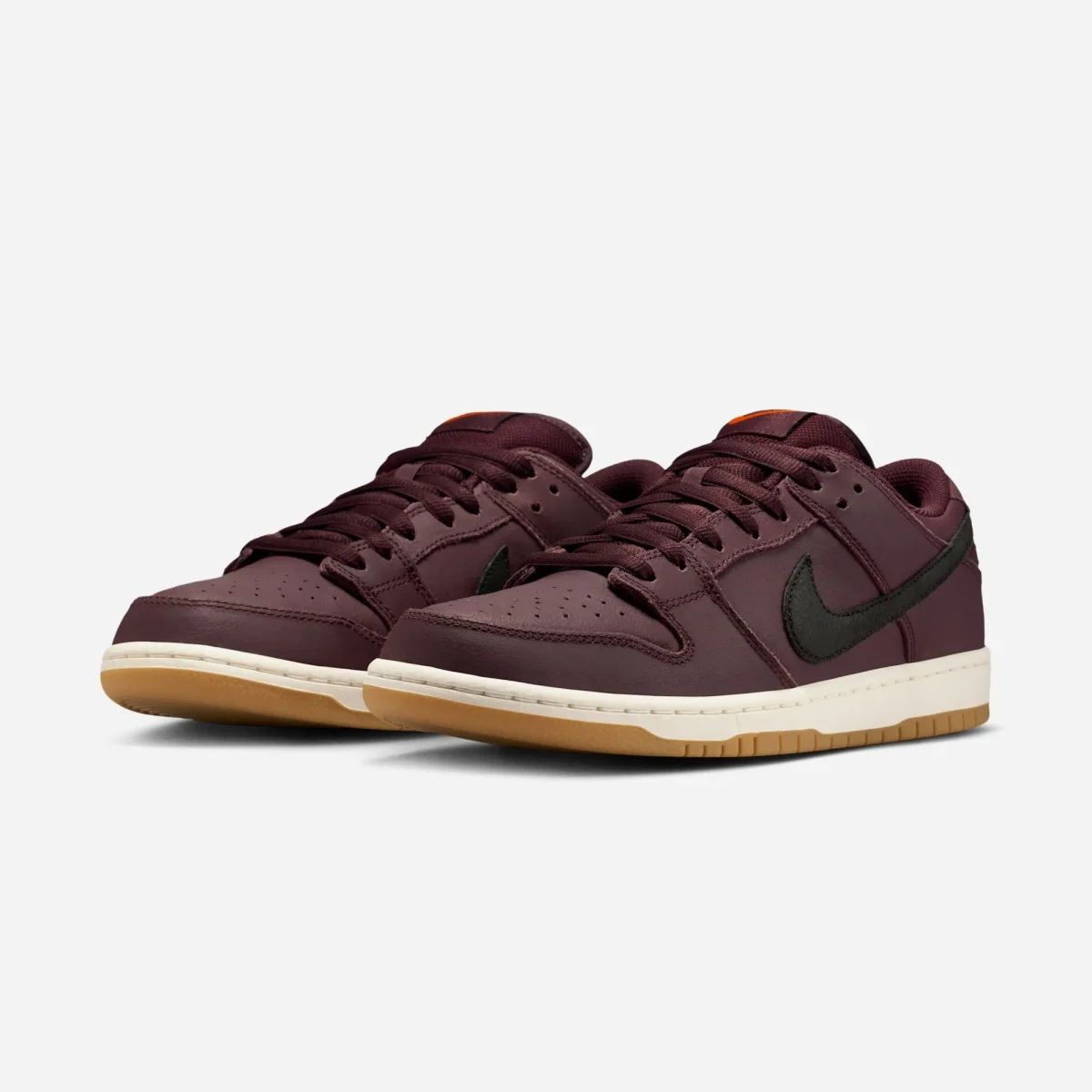 Nike SB Dunk Low Pro ISO - Burgundy Crush (Orange Label) – Image 3