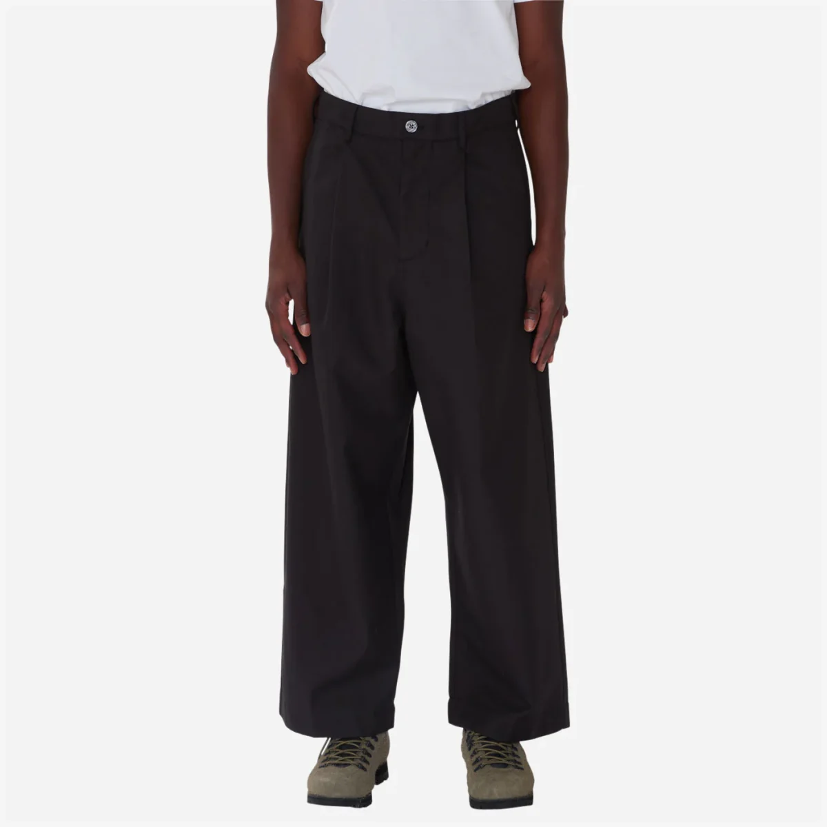OBEY - OLIVER PLEATED PANT - PIRATE BLACK – Image 3