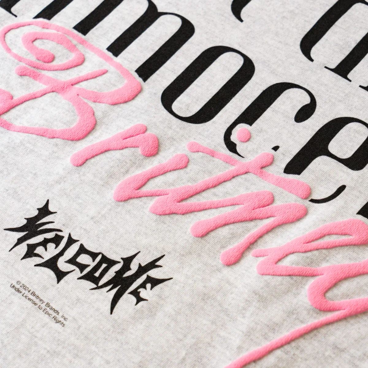 WELCOME X BRITNEY SPEARS - DAISES TEE - Heather Grey – Image 5