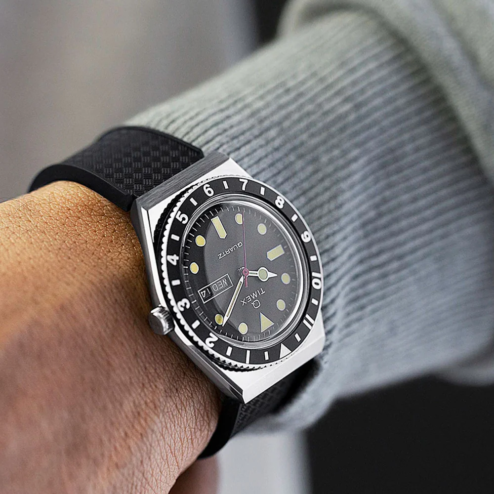 TIMEX - Q TIMEX 38MM SYNTHETIC RUBBER - Stainless Steel Black – Image 7